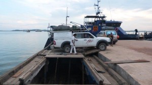 Loading cars boat trips and unload (97)         