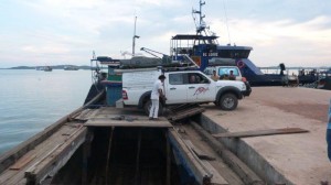 Loading cars boat trips and unload (99)         